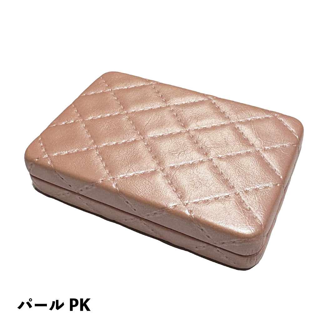 Bon est bon アクセケース キルティング スクエア