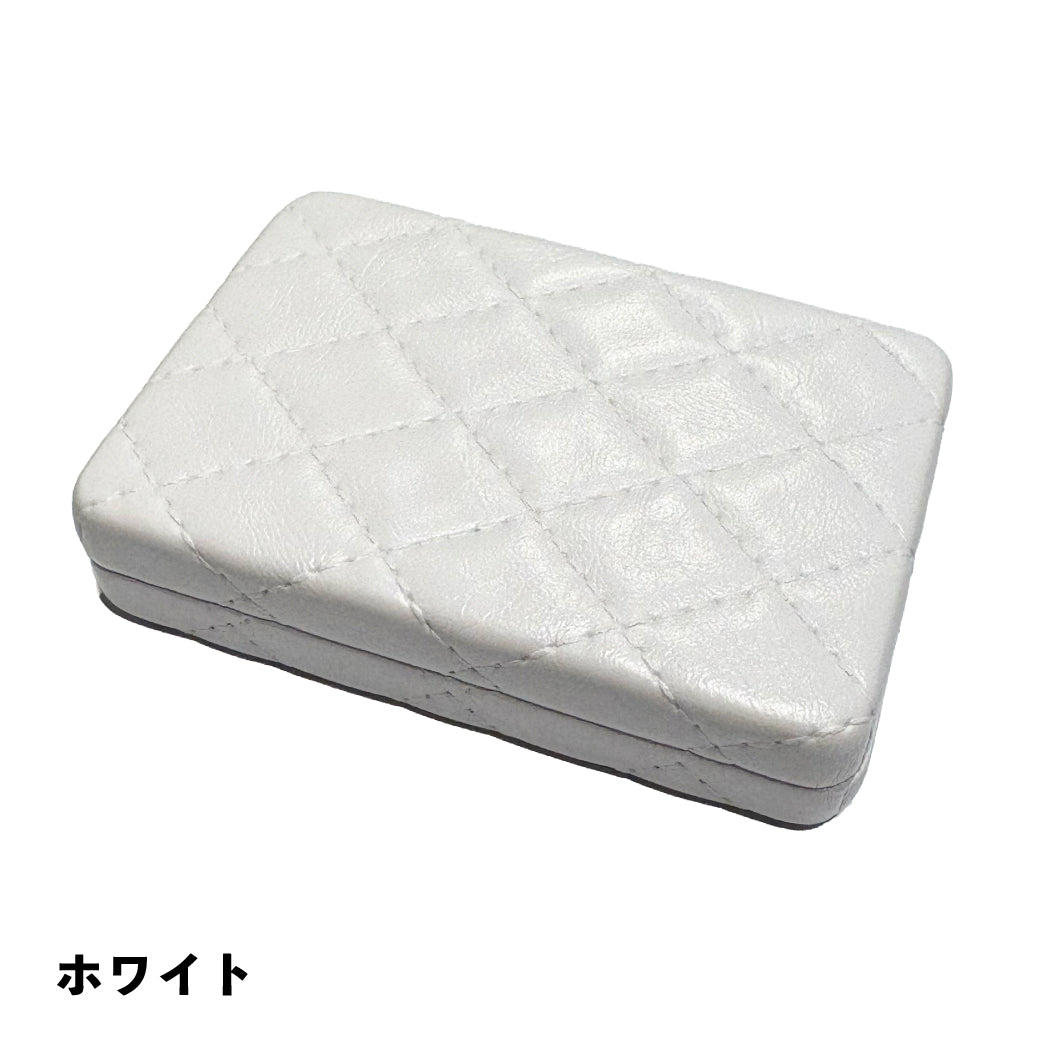 Bon est bon アクセケース キルティング スクエア